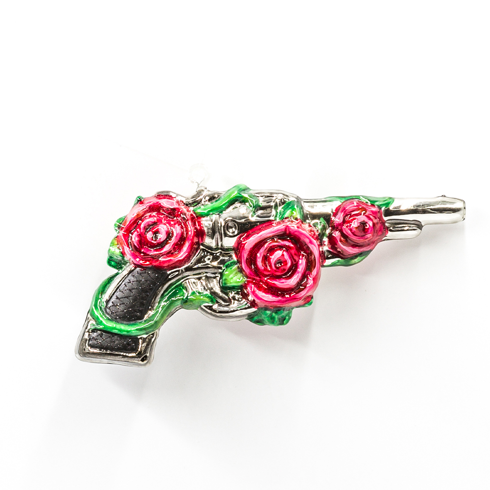 pistolet z różami