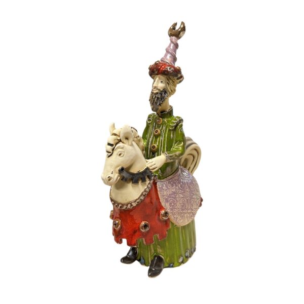 Figurka Lajkonik w zielono czerwonym ubraniu średni
