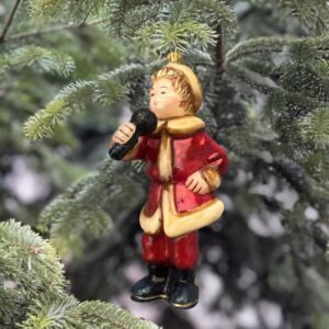 Śpiewający młody Mikołaj